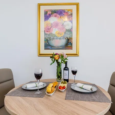 Lazarin - One Bedroom With Balcony And Sea View 2 Mali