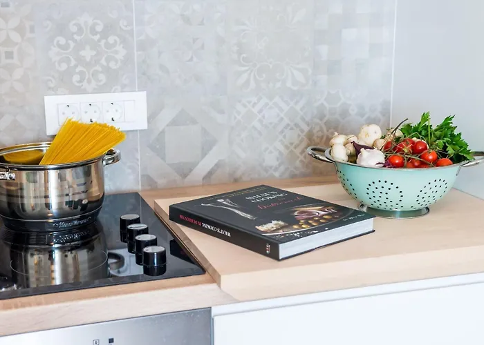 Lazarin - One Bedroom With Balcony And Sea View 2 Mali *