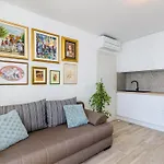 Lazarin - One Bedroom With Balcony And Sea View 2 Mali Apartment